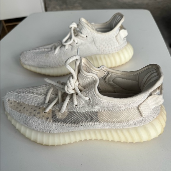 YEEZY BOOST 350 WHITE SZ 6.5 MENS 8.5 WOMENS GREAT CONDITION WITH ORDER INFO - Picture 2 of 8